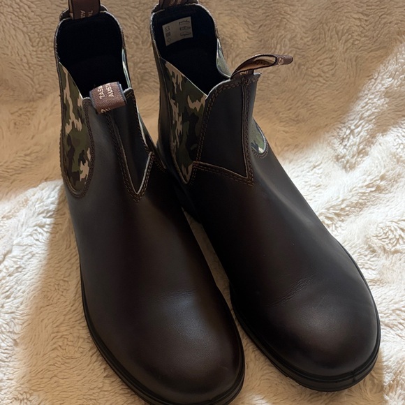 Blundstone Dark Brown Leather & Camouflage Men's Boots size 12 - Picture 2 of 8